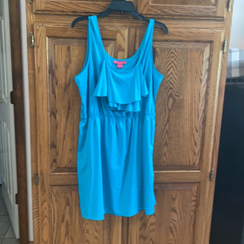 Women’s lightweight dress XL.  Never worn.  Teal